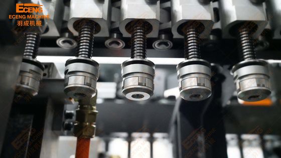 Maszyna do wydmuchiwania butelek PET z 6 wnękami 49kw 10000BPH w pełni automatyczna