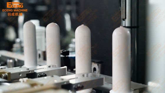 2 wnękowa maszyna do formowania z rozdmuchiwaniem PET 3000bph w pełni automatyczna