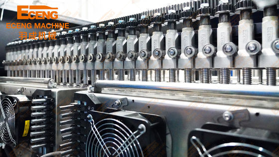 Automatyczna maszyna do rozdmuchiwania butelek PET Pojedyncza forma liniowa 2500BPH