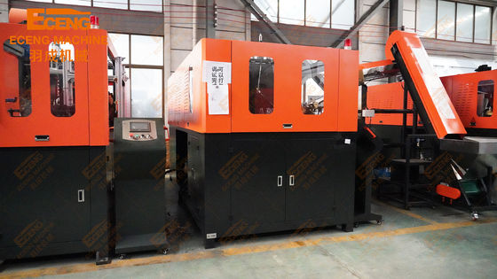 6000BPH Butelka z wodą Eceng Blowing Machine 4 wnęki z 2L Max. Tom