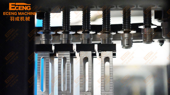 6000BPH Butelka z wodą Eceng Blowing Machine 4 wnęki z 2L Max. Tom
