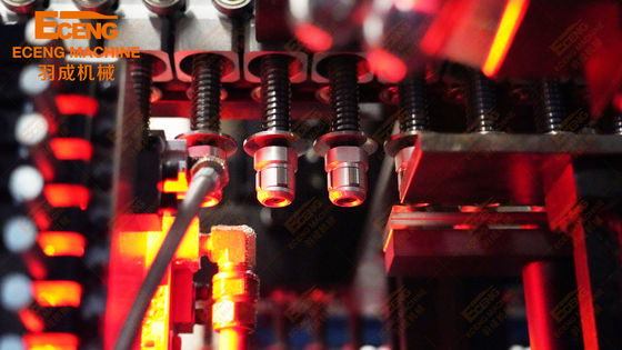 6000BPH Butelka z wodą Eceng Blowing Machine 4 wnęki z 2L Max. Tom