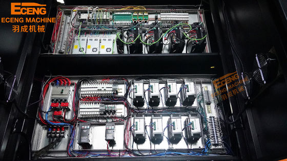 K8 18000BPH Plastikowa maszyna do butelek 8 wnęk w pełni automatyczna do szybkiej produkcji