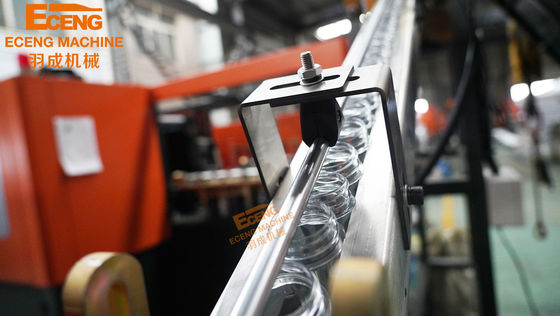 Automatyczna maszyna do wydmuchiwania butelek z 2 wnękami Eceng Q3000 do przezroczystego plastiku 3000bph