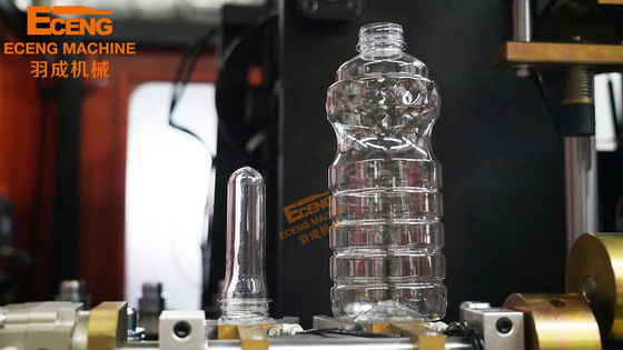 Automatyczna maszyna do wydmuchiwania butelek z 2 wnękami Eceng Q3000 do przezroczystego plastiku 3000bph