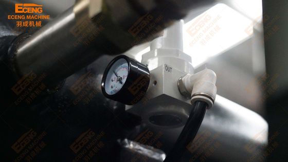 3L 5L 10L Rozciągliwa maszyna do wydmuchiwania butelek PET 220V Oszczędność energii