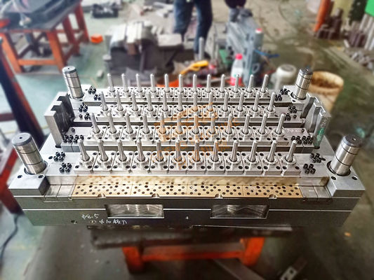Eceng Hot Runner Forma do butelek PET 48 wnęk Wtrysk tworzywa sztucznego