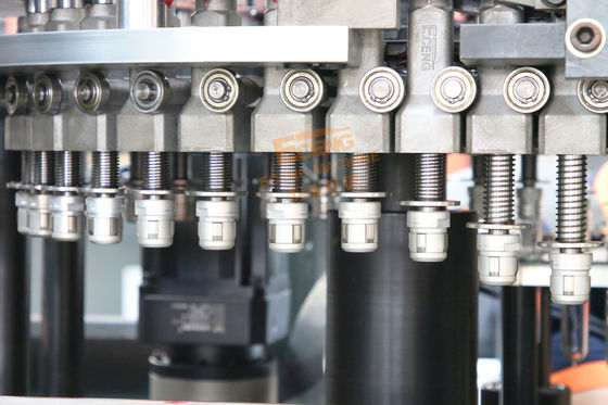 8 wnęk Automatyczna maszyna do rozdmuchiwania 600 ml Butelka do butelek