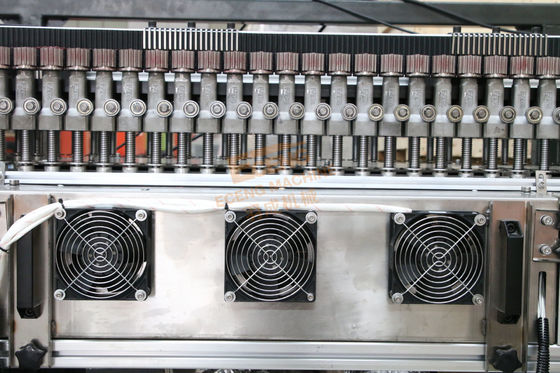 8 wnęk Automatyczna maszyna do rozdmuchiwania 600 ml Butelka do butelek