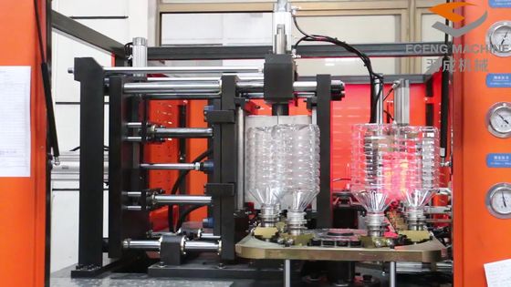 Butelka na oliwę z oliwek Automatyczna maszyna do rozdmuchiwania PET o pojemności 5 litrów 380V 50hz