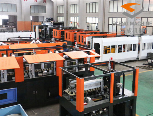 6000BPH PET Stretch Blowing Machine Linia produkcyjna butelki PET 2000ml